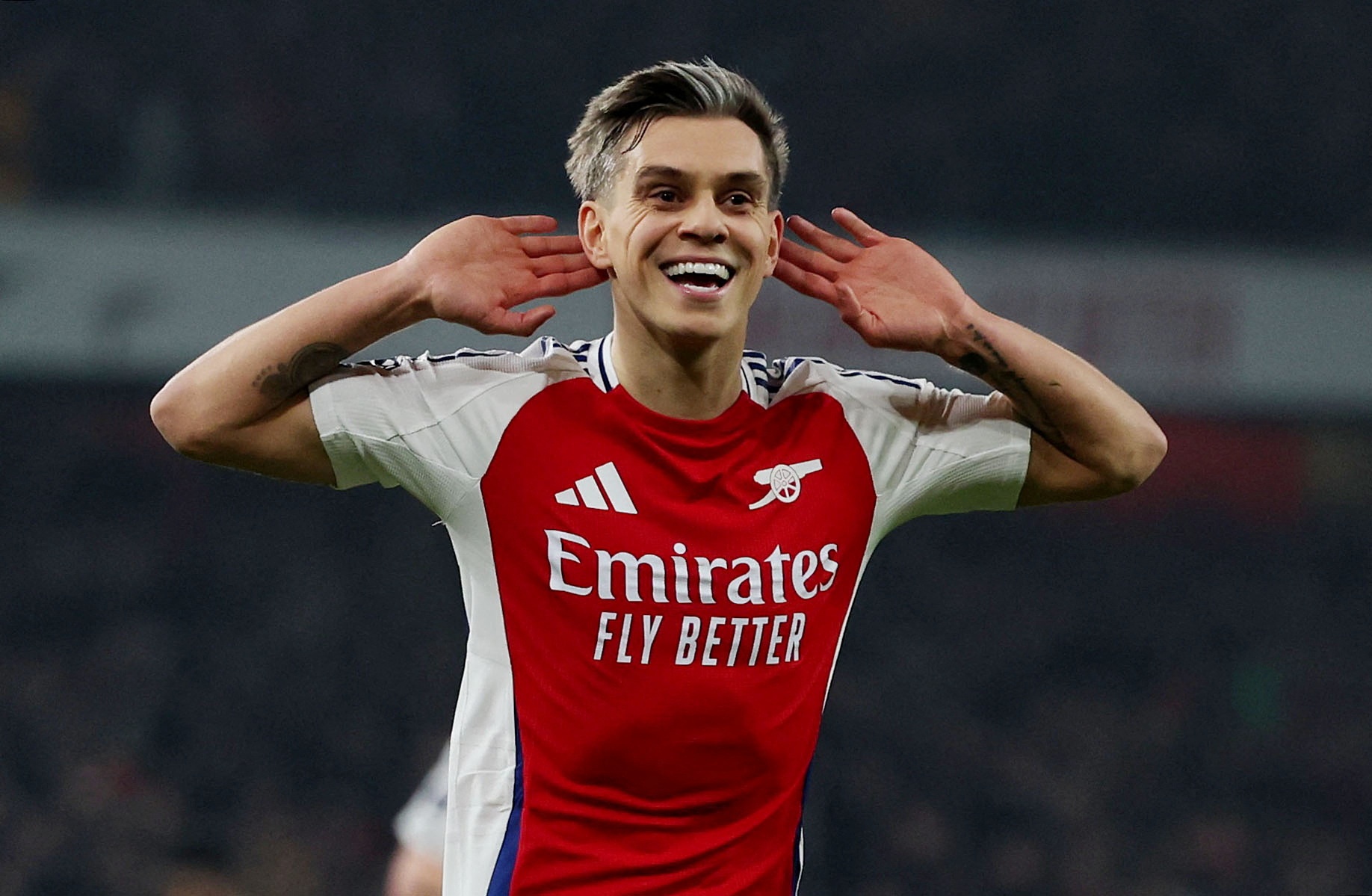 开云登录入口-记者：布伦特福德和多特曾接触过特罗萨德，但阿森纳坚持高估值