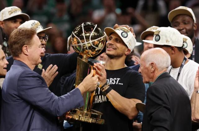 开云登录入口-哲学家！马祖拉：卫冕压力为0 不久之后我们都会死